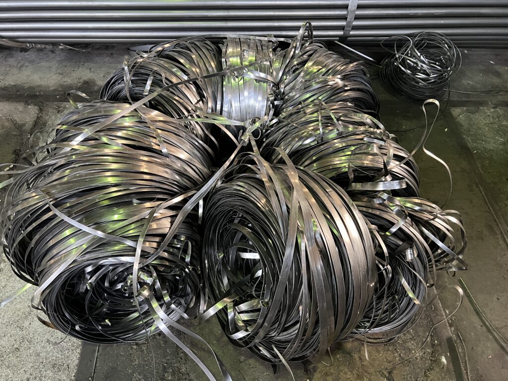 آنالیز ضایعات صنعتی فلزی