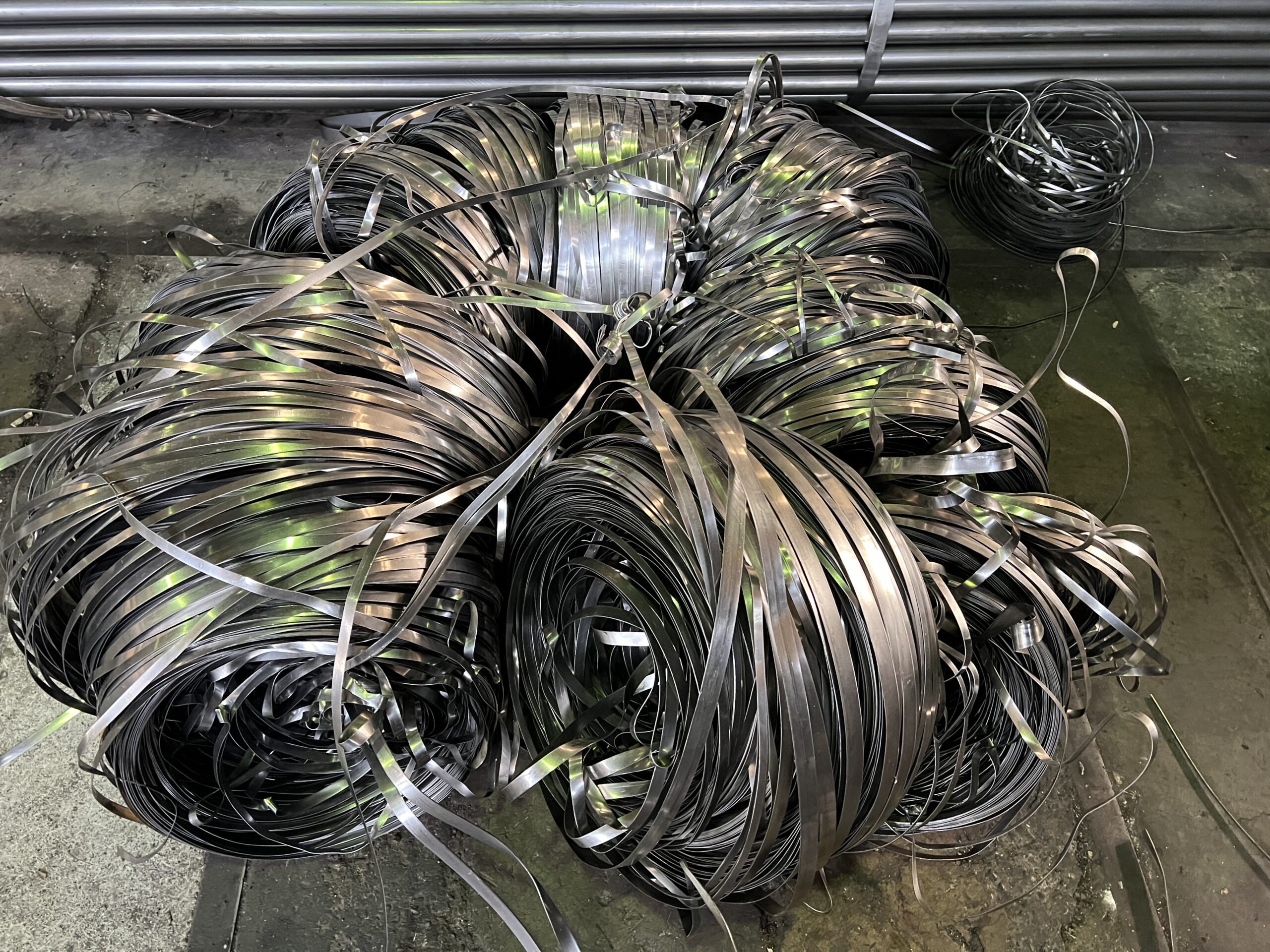 آنالیز ضایعات صنعتی فلزی